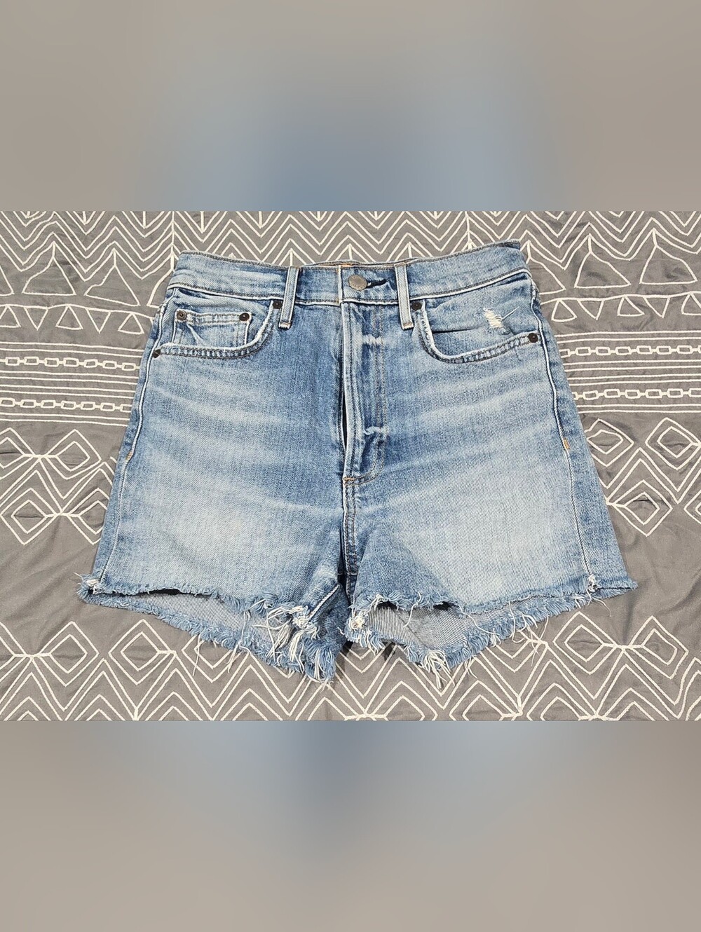 Denim Forum High Rise Cutoff Denim Shorts Size 25